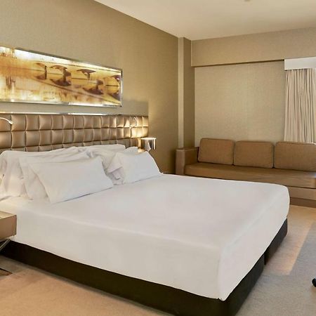 Nh Coimbra Dona Ines Hotel Ngoại thất bức ảnh