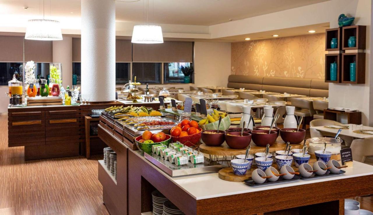 Nh Coimbra Dona Ines Hotel Ngoại thất bức ảnh